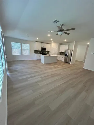 $2,400 | 520 Midnight Oak Drive, McKinney, TX 75069