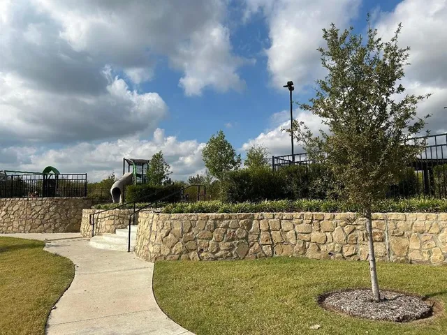 $2,400 | 520 Midnight Oak Drive, McKinney, TX 75069