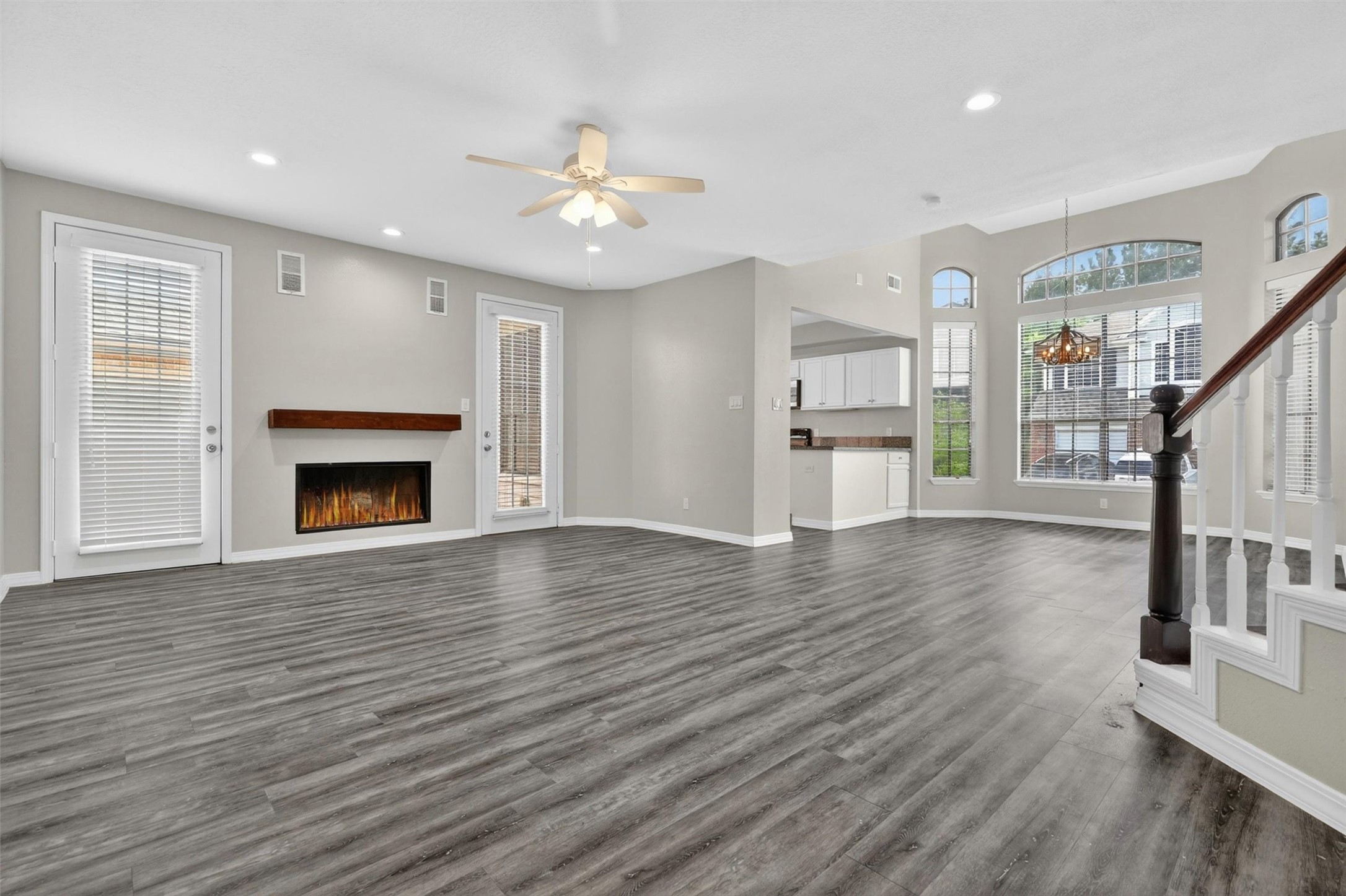 12929 Kingsbridge Lane Houston, TX 77077 - Photo 10 of 42