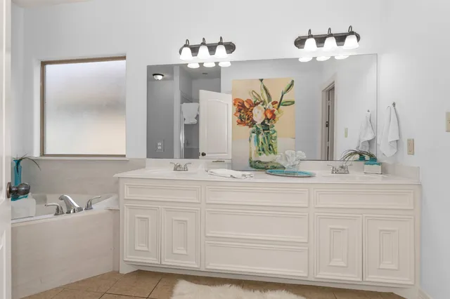 $1,925 | 111 Cove Place, Montgomery, TX 77356