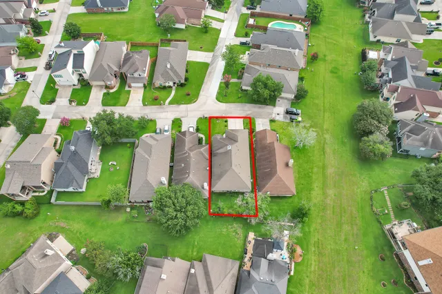 $1,925 | 111 Cove Place, Montgomery, TX 77356