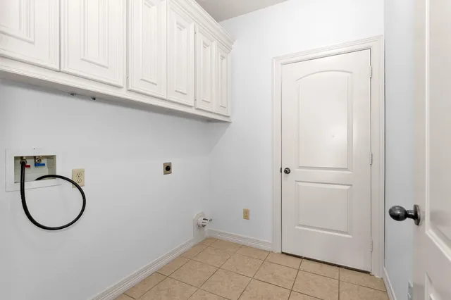 $1,925 | 111 Cove Place, Montgomery, TX 77356