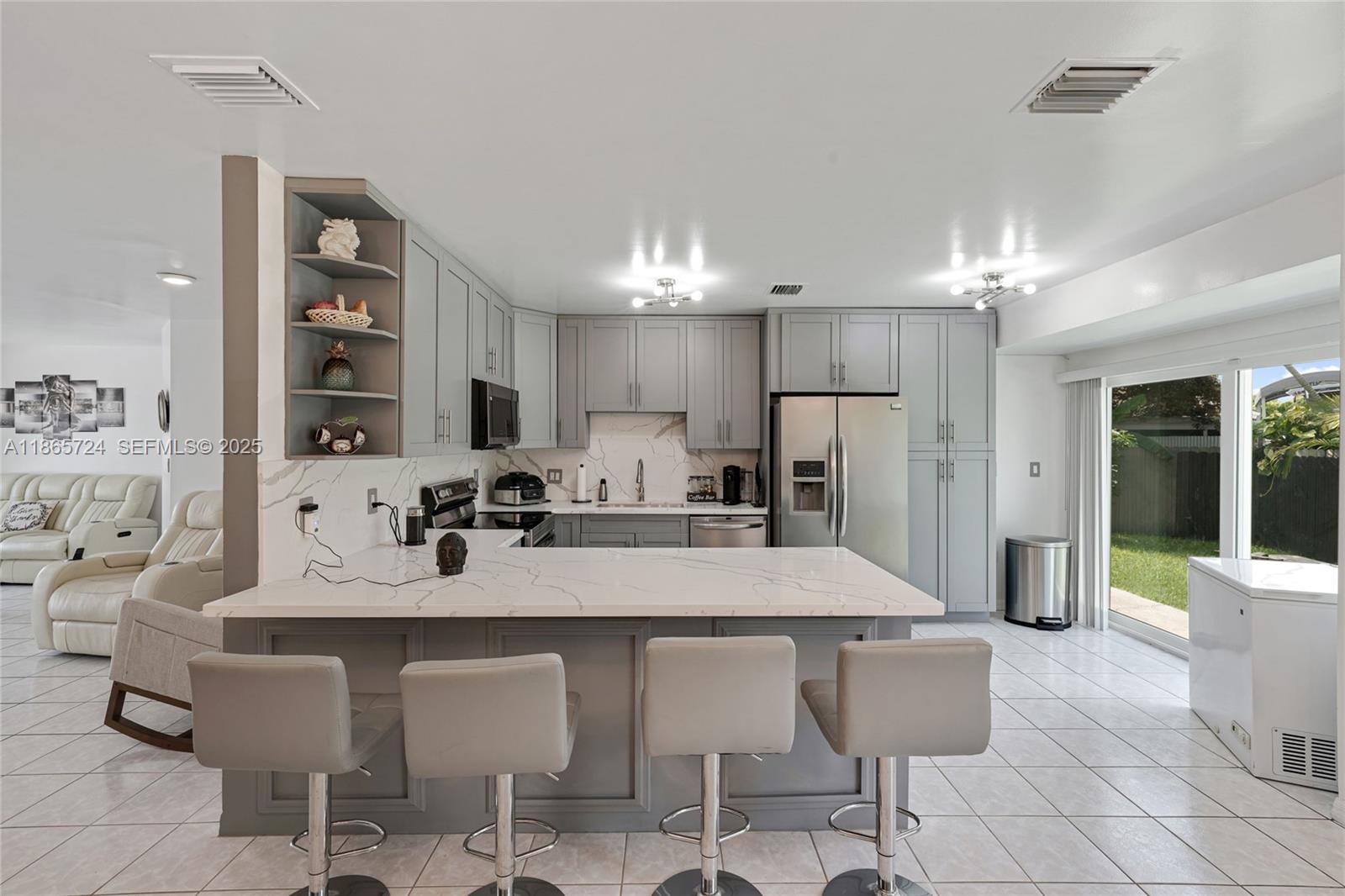 21006 Southwest 125th Court Road Miami, FL 33177 - Photo 11 of 46 Gallery Image 11
