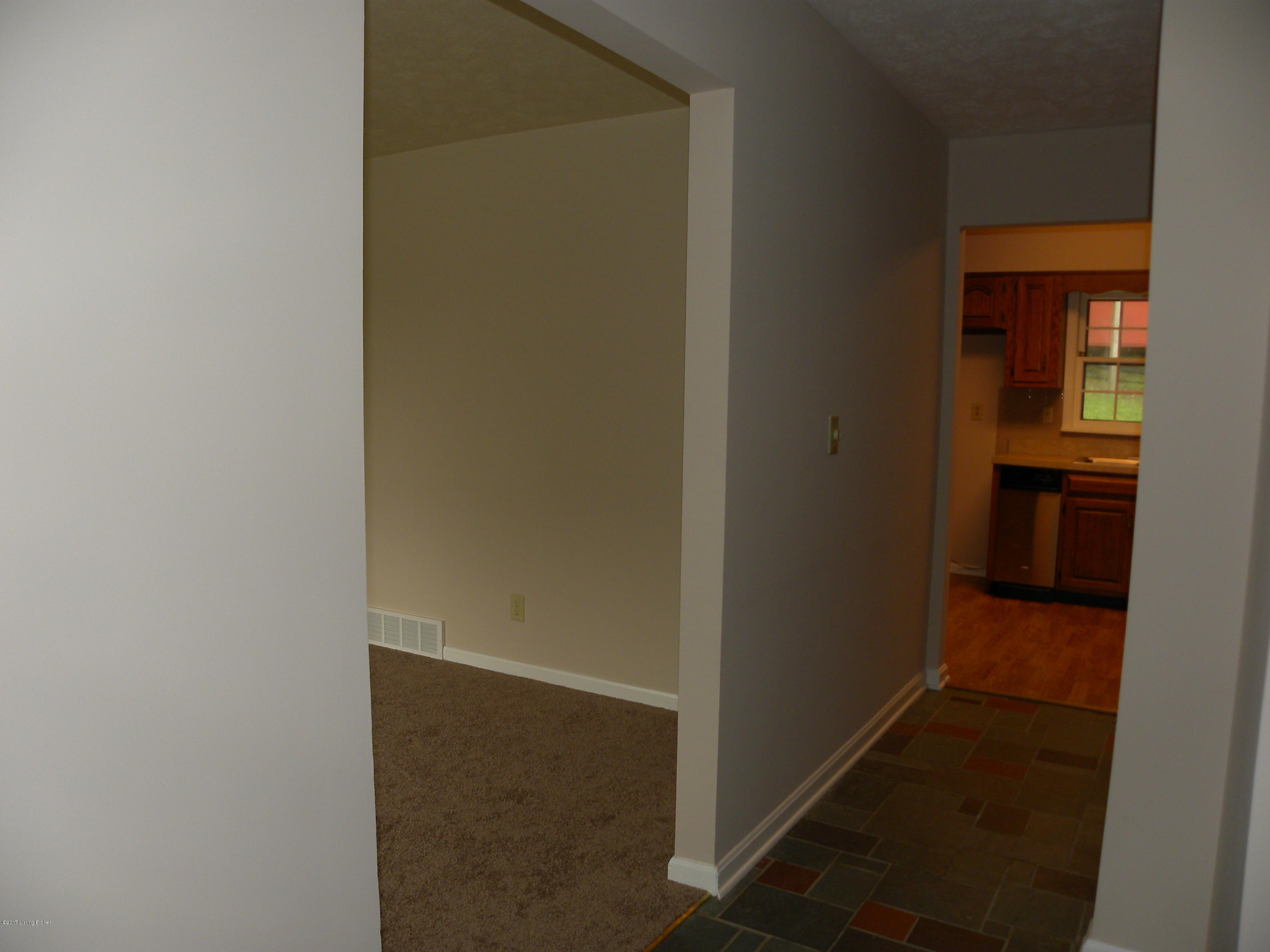 7414 Manslick Road Louisville, KY 40214 - Photo 42 of 46 DSCN3791