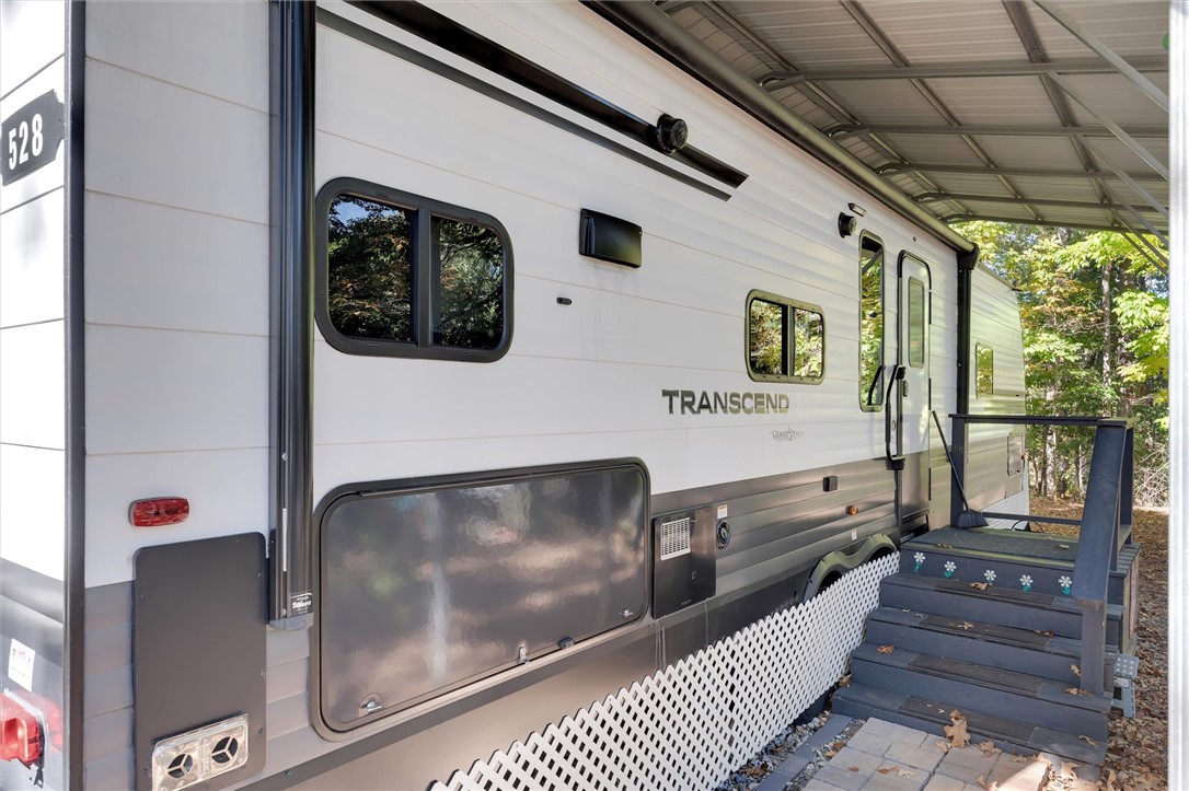 528 Loop Circle Westminster, SC 29693 - Photo 4 of 17