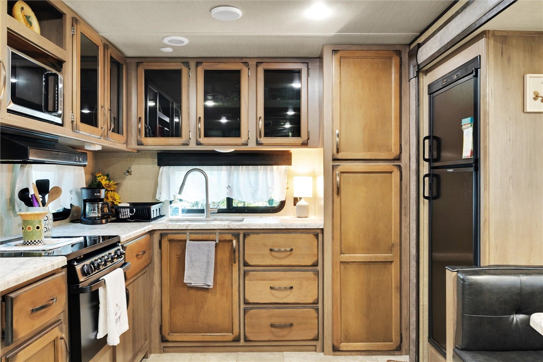 528 Loop Circle Westminster, SC 29693 - Photo 6 of 17