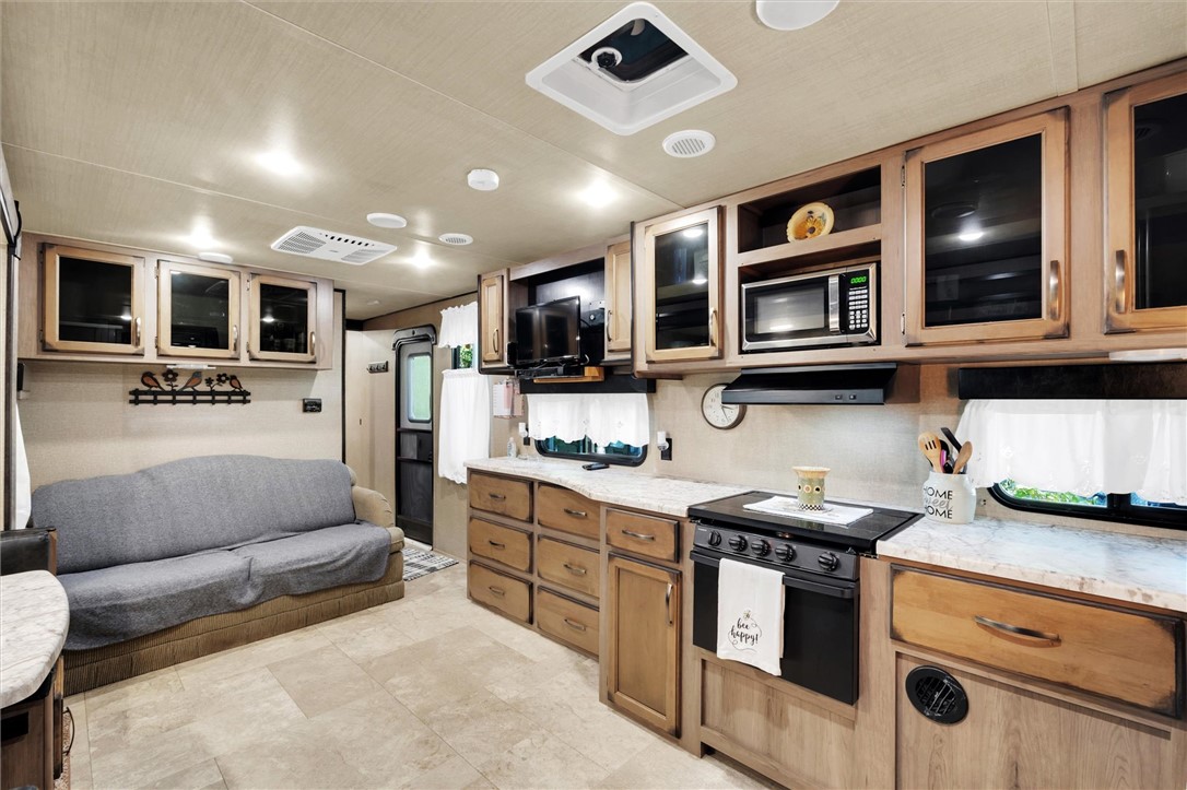 528 Loop Circle Westminster, SC 29693 - Photo 9 of 17