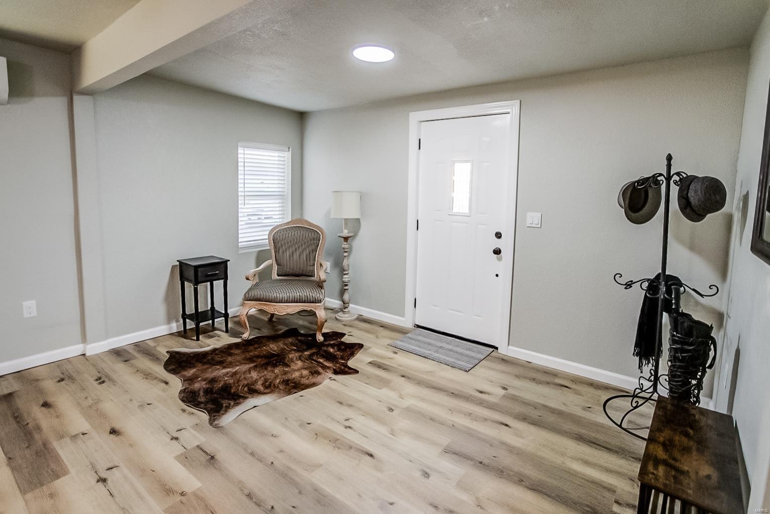 402 Adams Street Kane, IL 62054 - Photo 11 of 58 Gallery Image 11