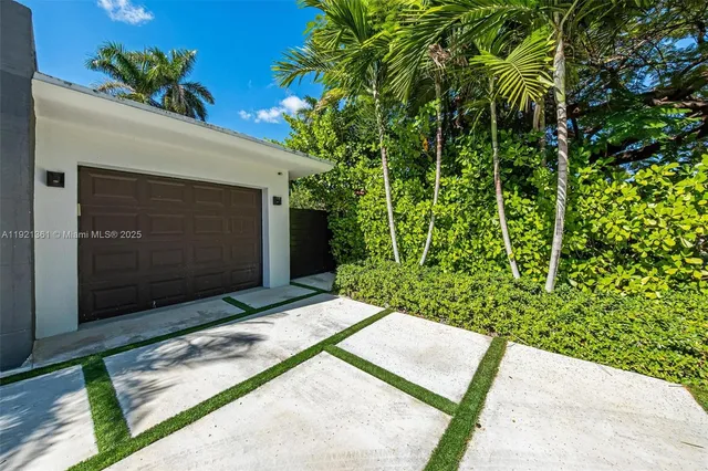 $2,497,000 | 10618 Northeast 11th Court, Miami Shores, FL 33138