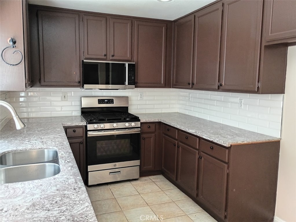 7631 Perth Lane Riverside, CA 92508 - Photo 19 of 35
