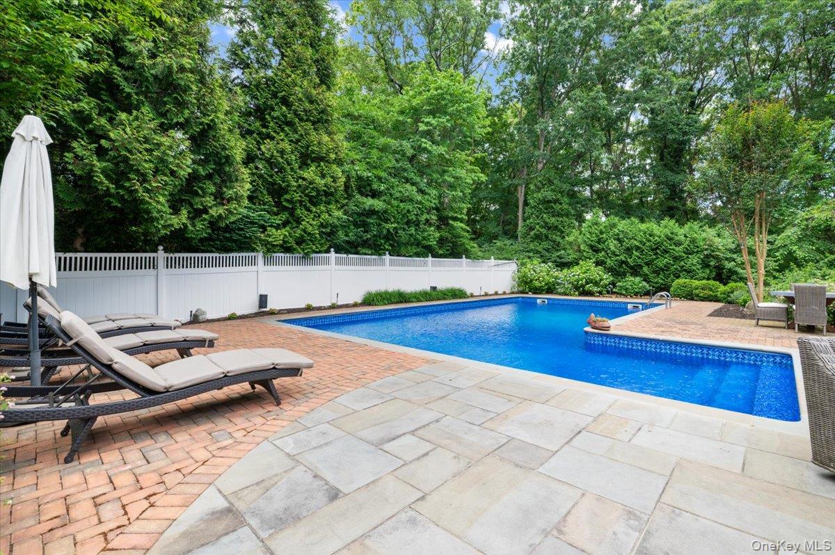 5 Fox Hunt Court Cold Spring Harbor, NY 11724 - Photo 28 of 42 Pool