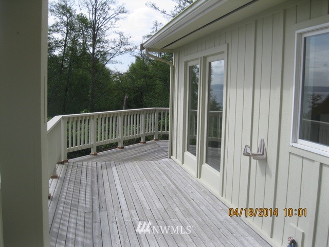 3760 Periwinkle Road Clinton, WA 98236 - Photo 4 of 21
