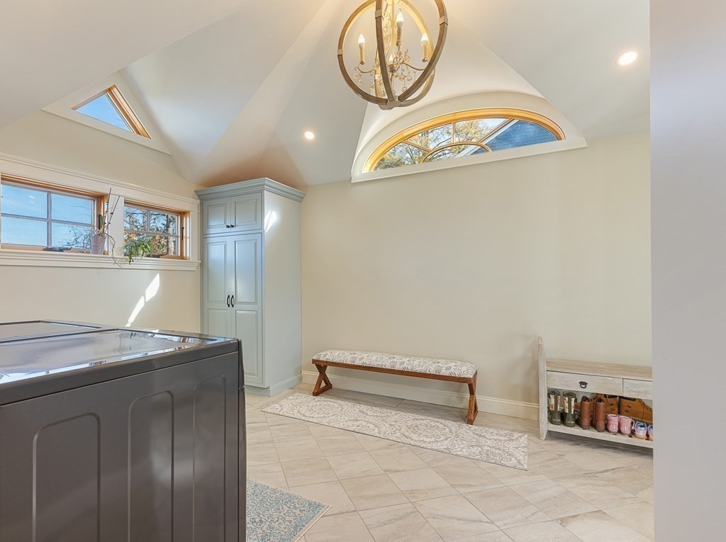 68 Thurston Point Road Gloucester, MA 01930 - Photo 17 of 37