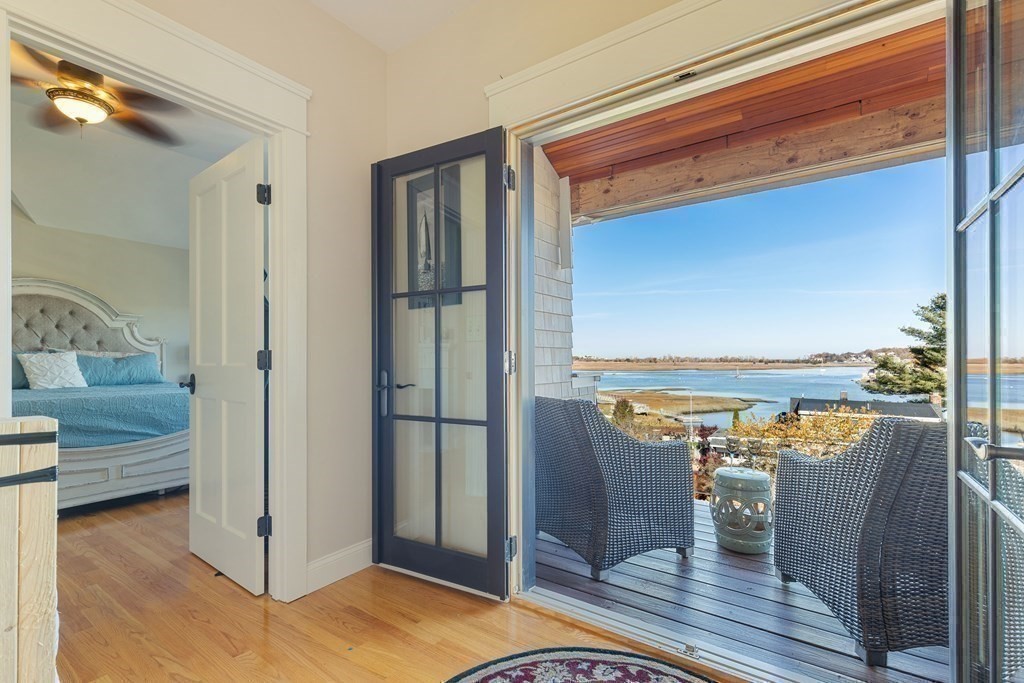 68 Thurston Point Road Gloucester, MA 01930 - Photo 26 of 37