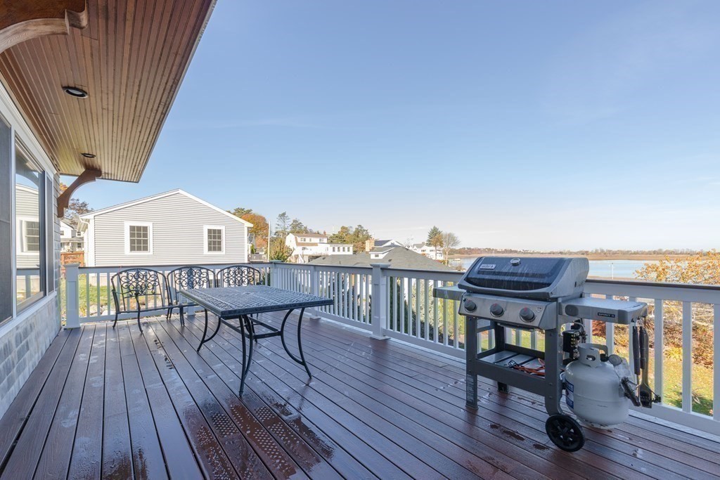 68 Thurston Point Road Gloucester, MA 01930 - Photo 32 of 37