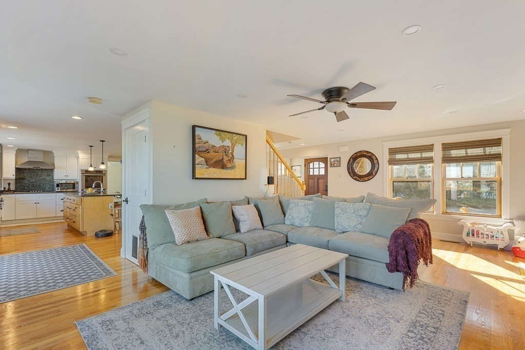 68 Thurston Point Road Gloucester, MA 01930 - Photo 8 of 37