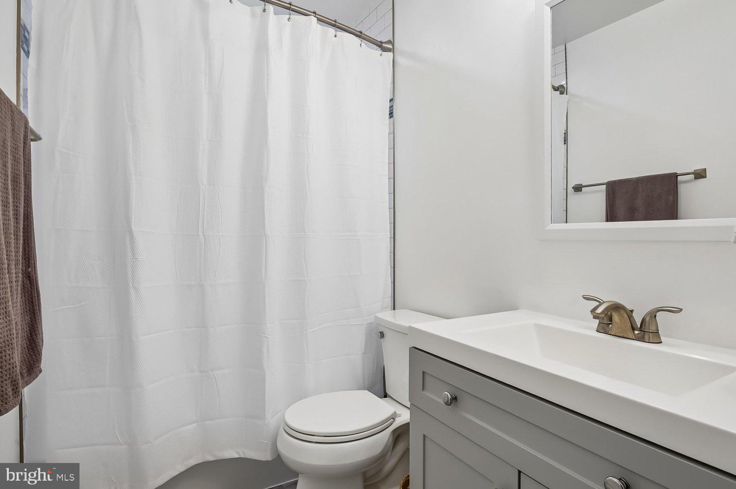 3757 Glebe Meadow Way Edgewater, MD 21037 - Photo 37 of 61 Modern bathroom with sleek finishes.