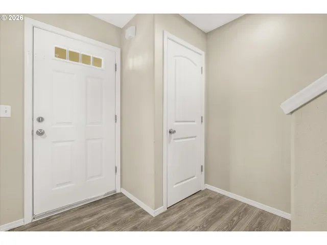 $379,000 | 17151 Southeast Alder Street, Portland, OR 97233