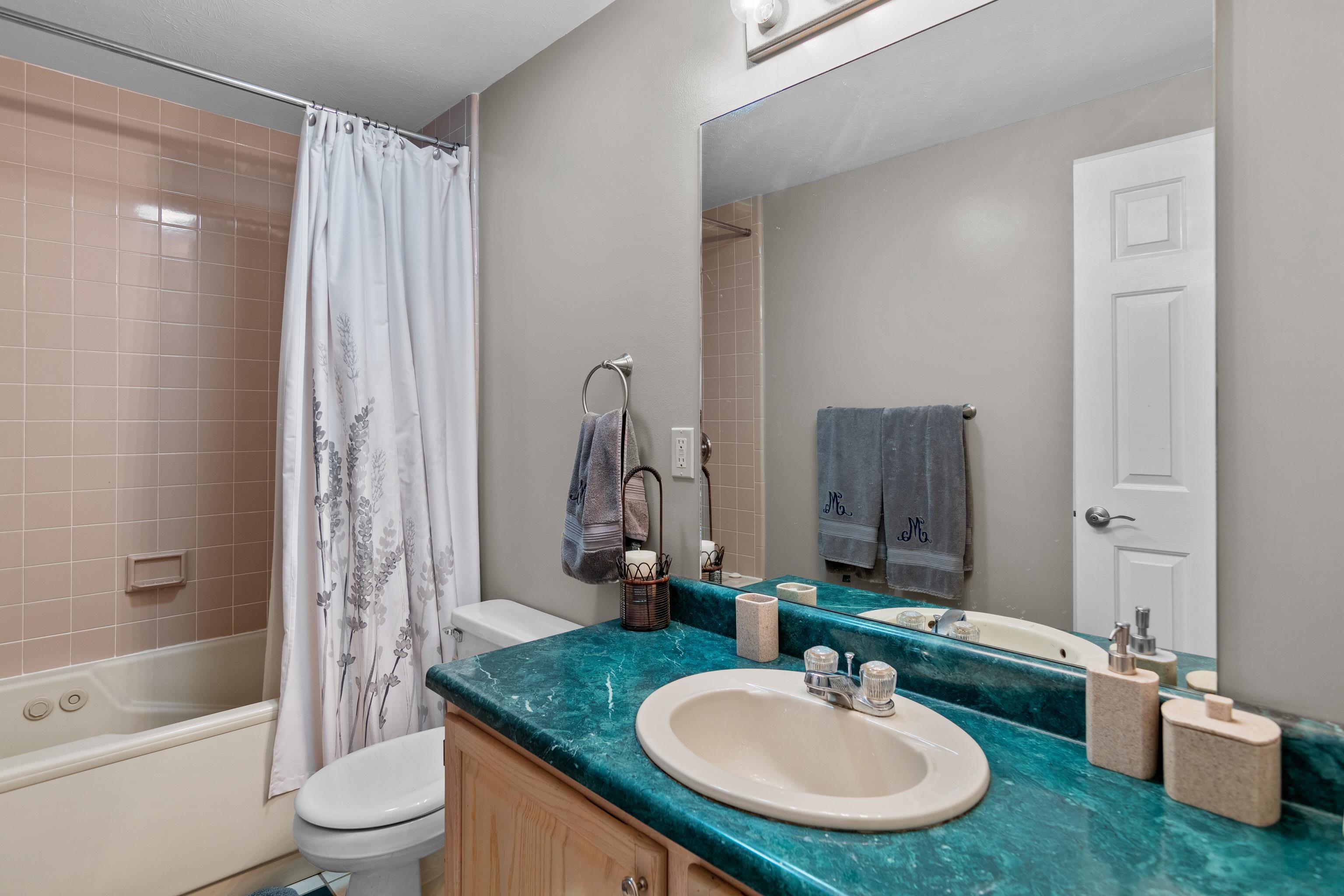 38 Apple Tree Drive, Unit A Goffstown, NH 03045 - Photo 19 of 36