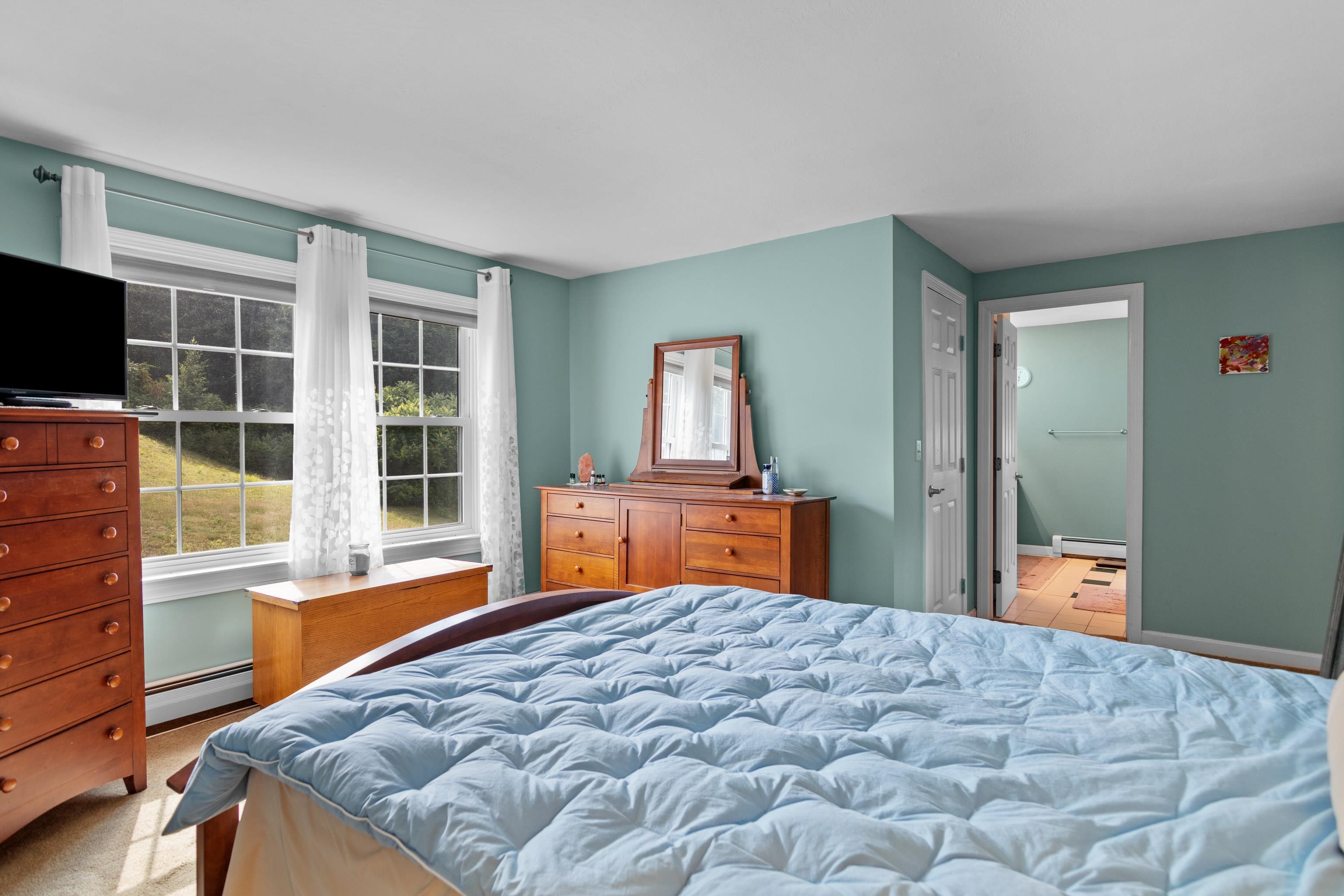 38 Apple Tree Drive, Unit A Goffstown, NH 03045 - Photo 23 of 36