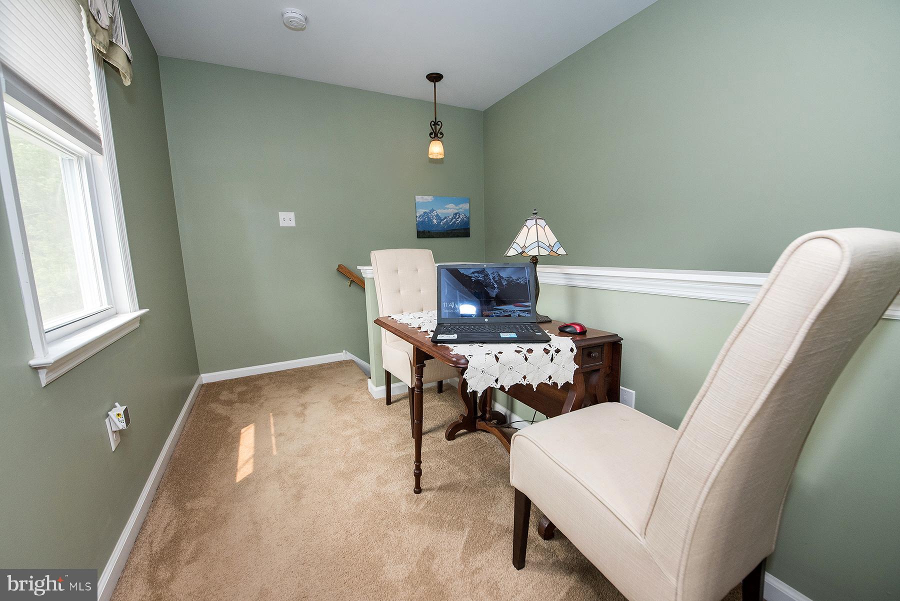 1006 Middle Road Perkasie, PA 18944 - Photo 22 of 45 MASTER BEDROOM ENTRY SITTING AREA