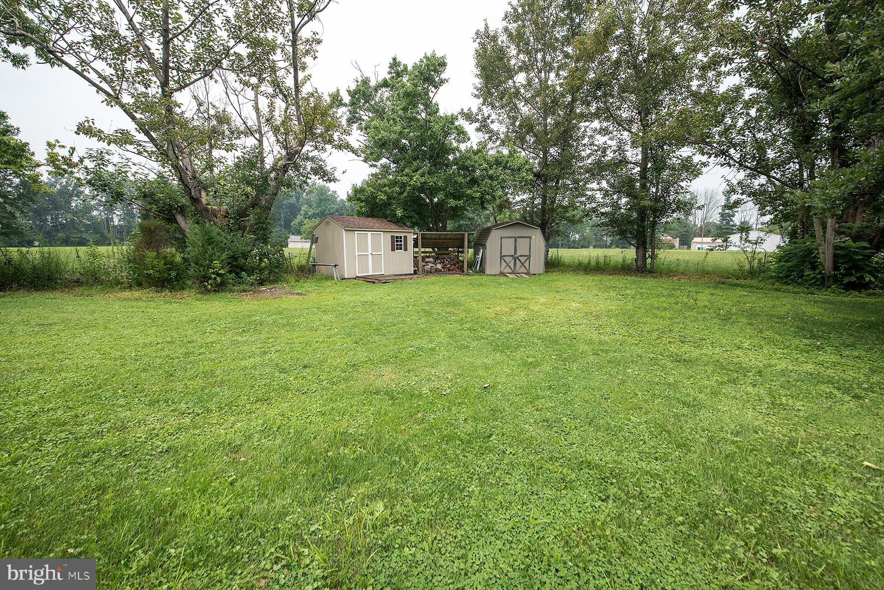 1006 Middle Road Perkasie, PA 18944 - Photo 41 of 45 REAR YARD