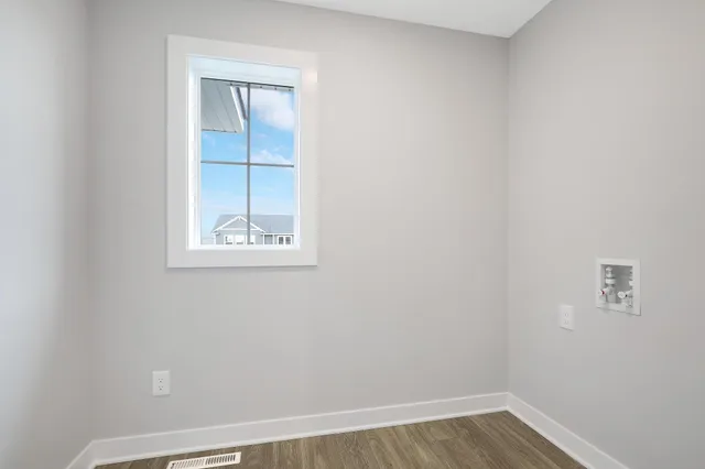 $579,900 | 1539 Creekwood Drive, New Richmond, WI 54017