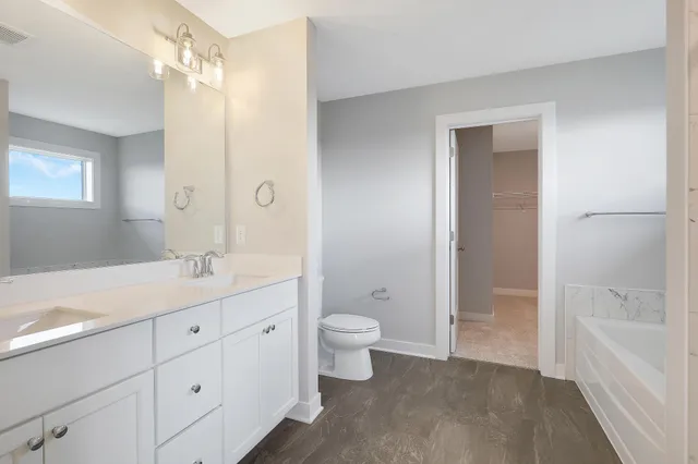 $579,900 | 1539 Creekwood Drive, New Richmond, WI 54017