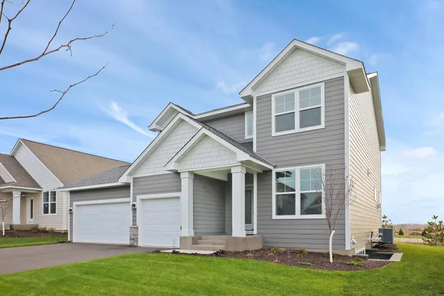 $579,900 | 1539 Creekwood Drive, New Richmond, WI 54017