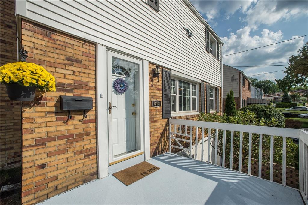 843 Shadycrest Road Pittsburgh, PA 15216 - Photo 3 of 25 Gallery Image 3