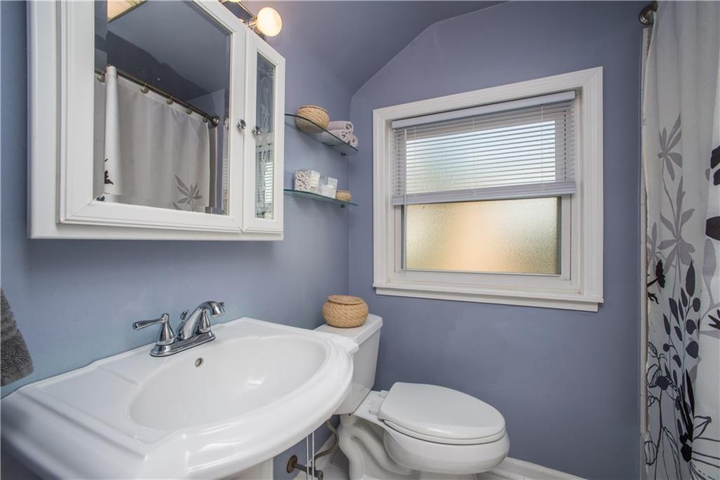 843 Shadycrest Road Pittsburgh, PA 15216 - Photo 22 of 25 Gallery Image 22