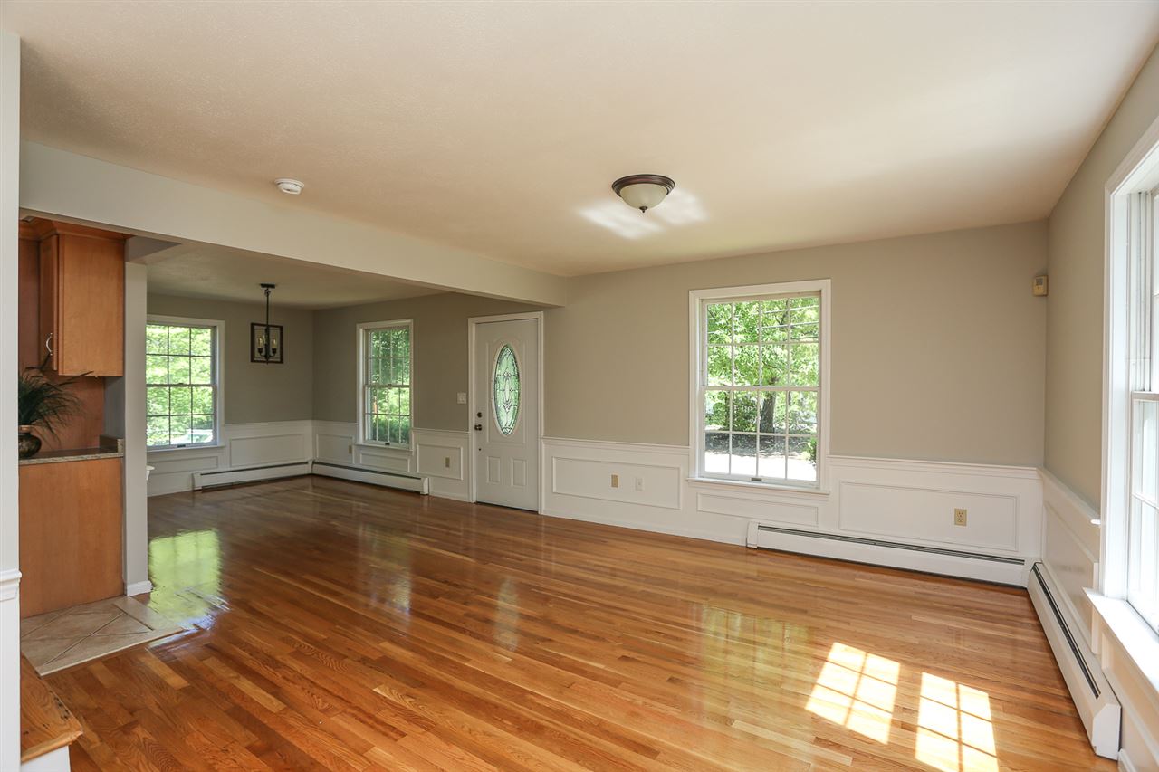 19 Pollard Road Plaistow, NH 03865 - Photo 7 of 30