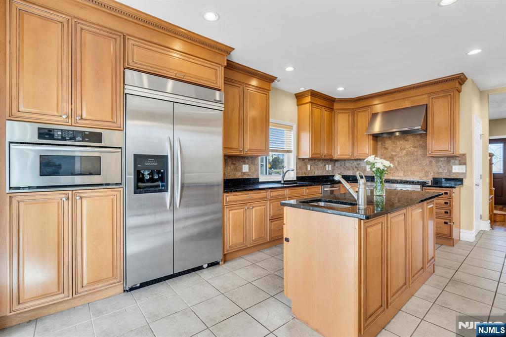 467 Summit Avenue Hackensack, NJ 07601 - Photo 18 of 50