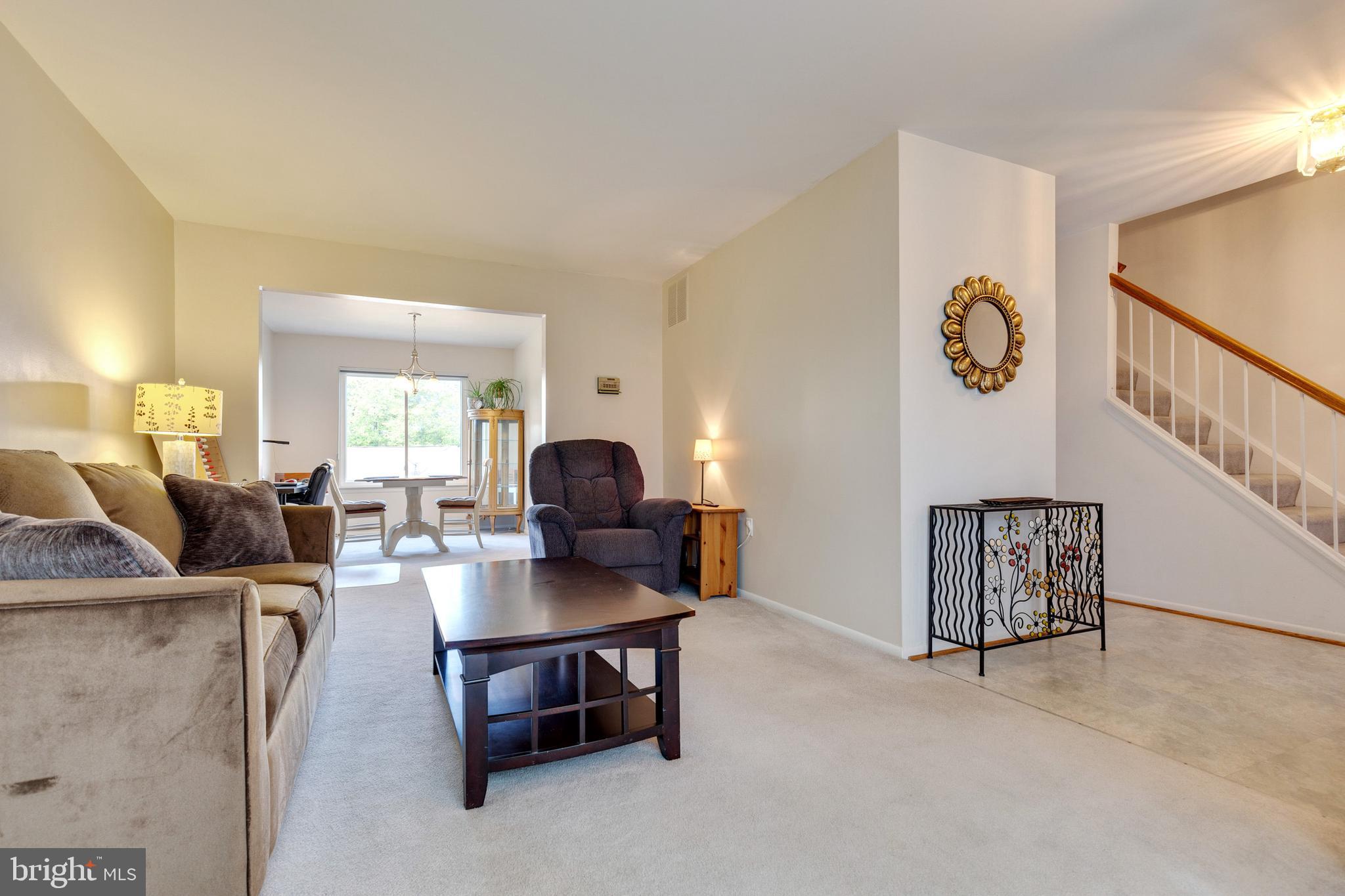 8980 Centerway Road Gaithersburg, MD 20879 - Photo 5 of 32 Living Room