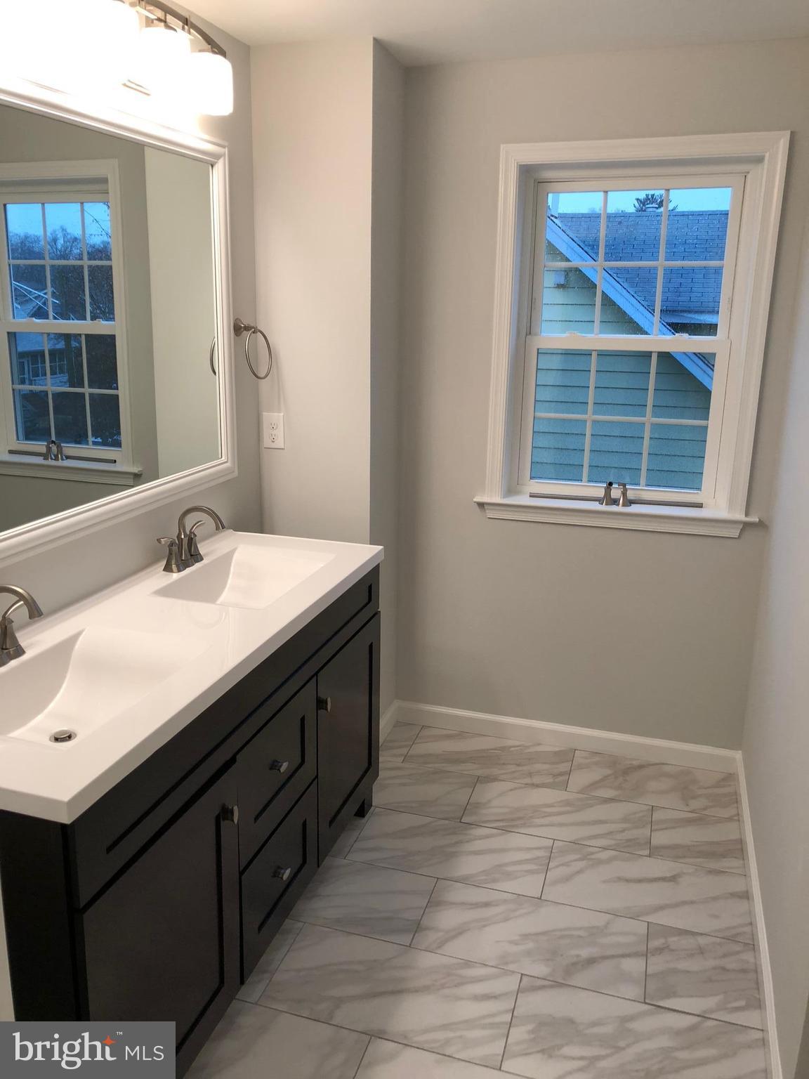 614 Murdock Road Baltimore, MD 21212 - Photo 9 of 16 Bath (Master)