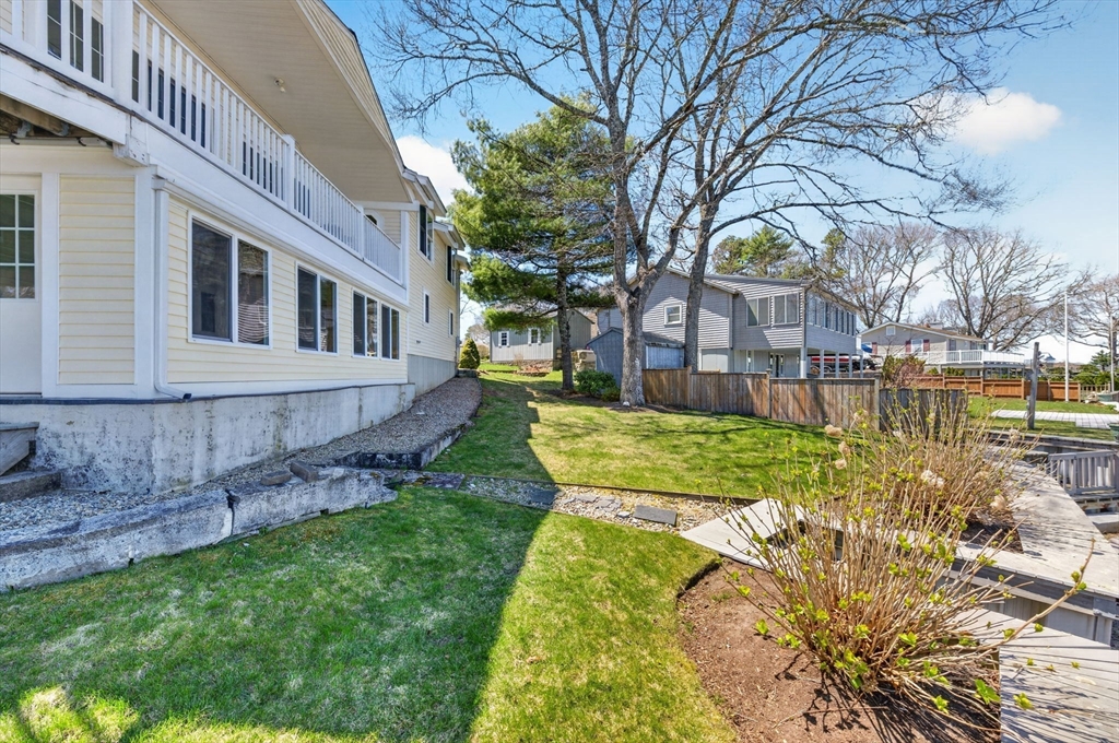 63 Edgewater Drive Wareham, MA 02571 - Photo 14 of 41