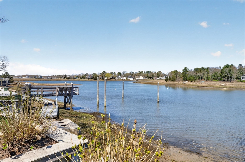 63 Edgewater Drive Wareham, MA 02571 - Photo 16 of 41