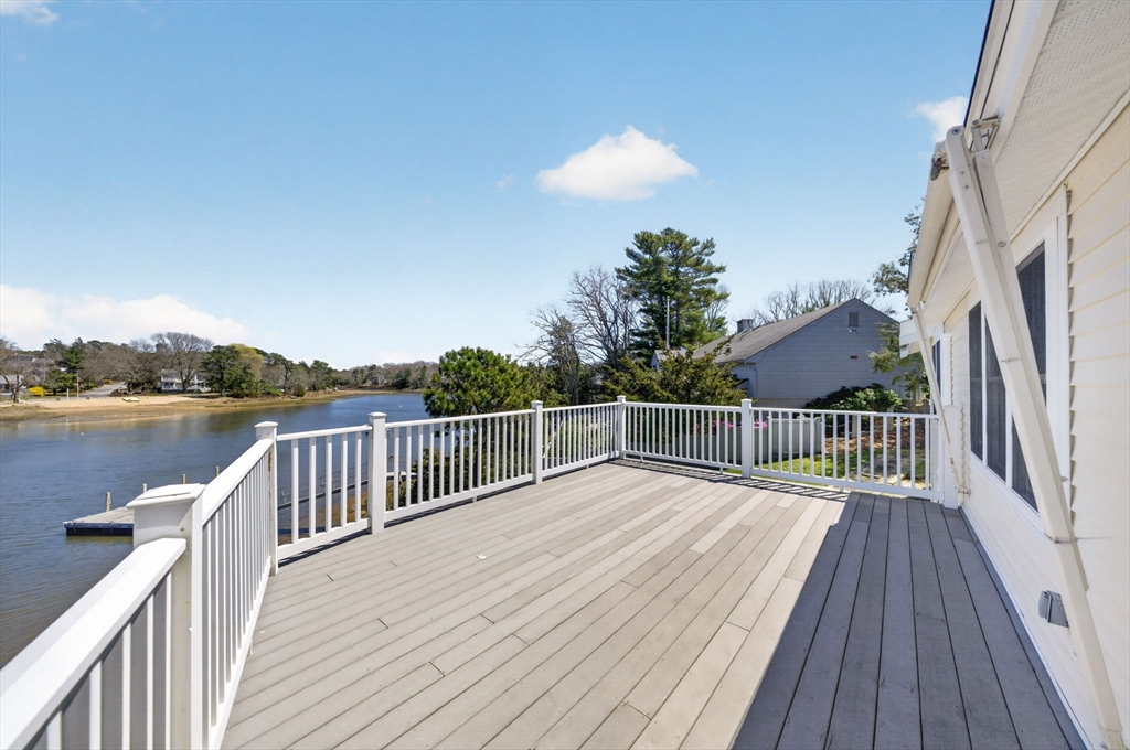 63 Edgewater Drive Wareham, MA 02571 - Photo 10 of 41