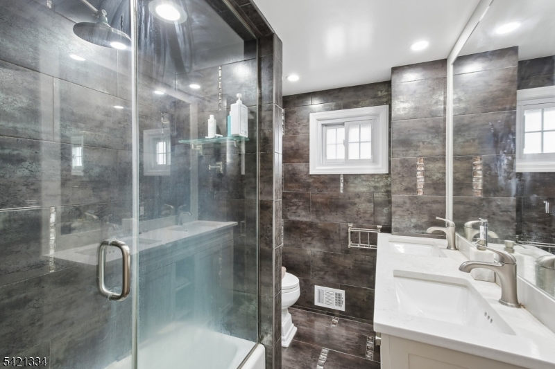 464 Meade Street, Unit 2 Orange, NJ 07050 - Photo 24 of 43