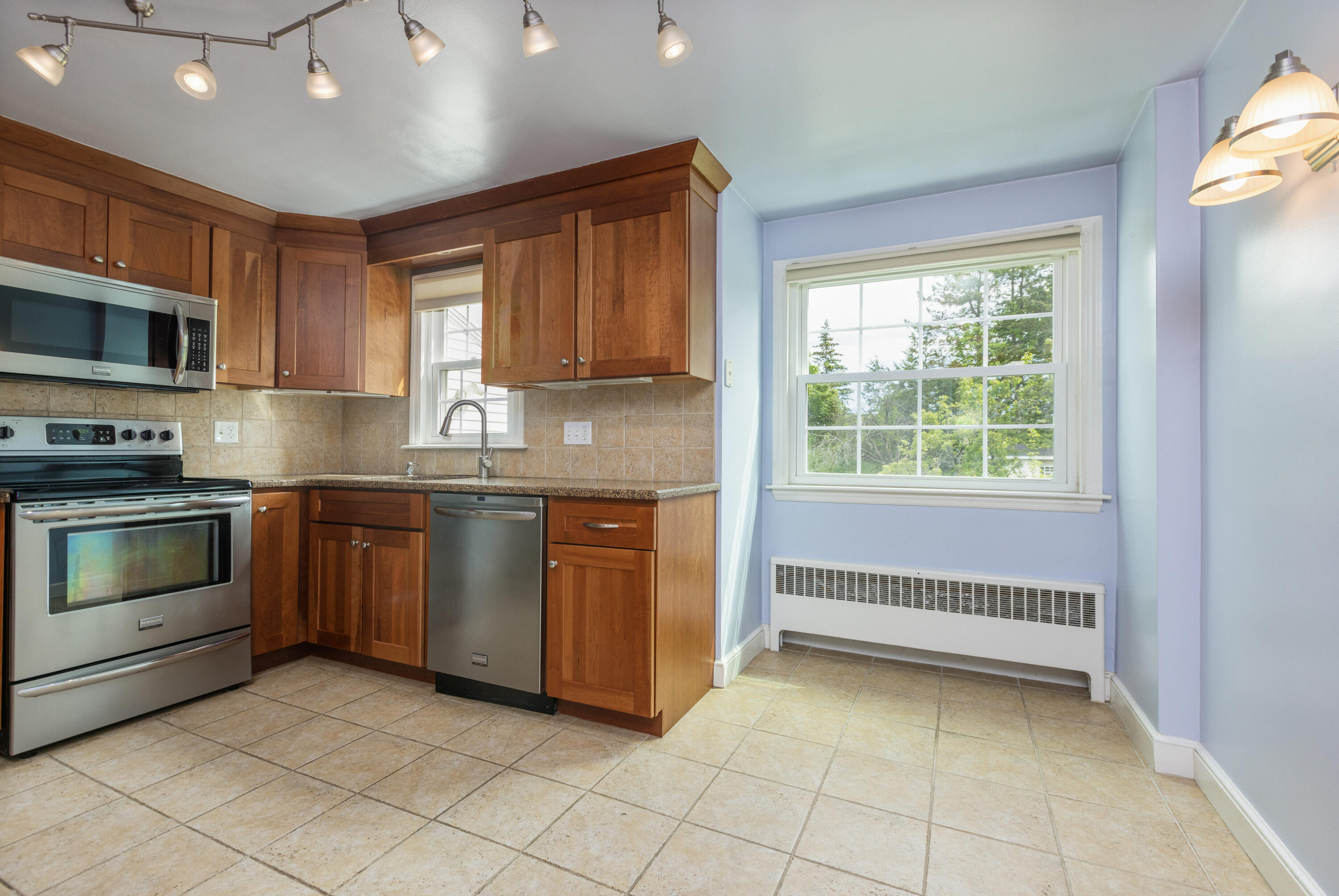 46 Pya Road Portland, ME 04103 - Photo 12 of 40 46 Pya Rd Portland ME 04103-print-012-03