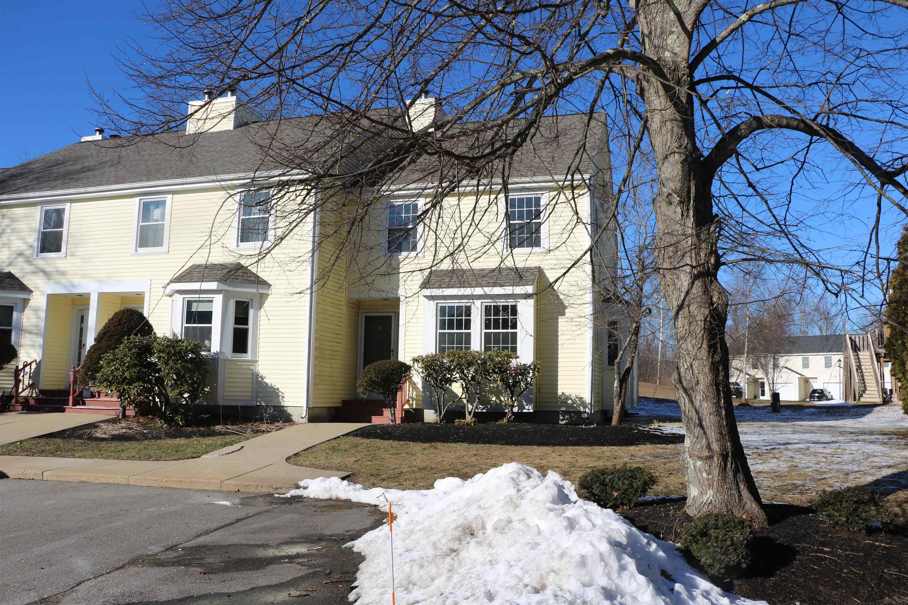 138 Exeter Road, Unit 8 Epping, NH 03042 - Photo 2 of 25