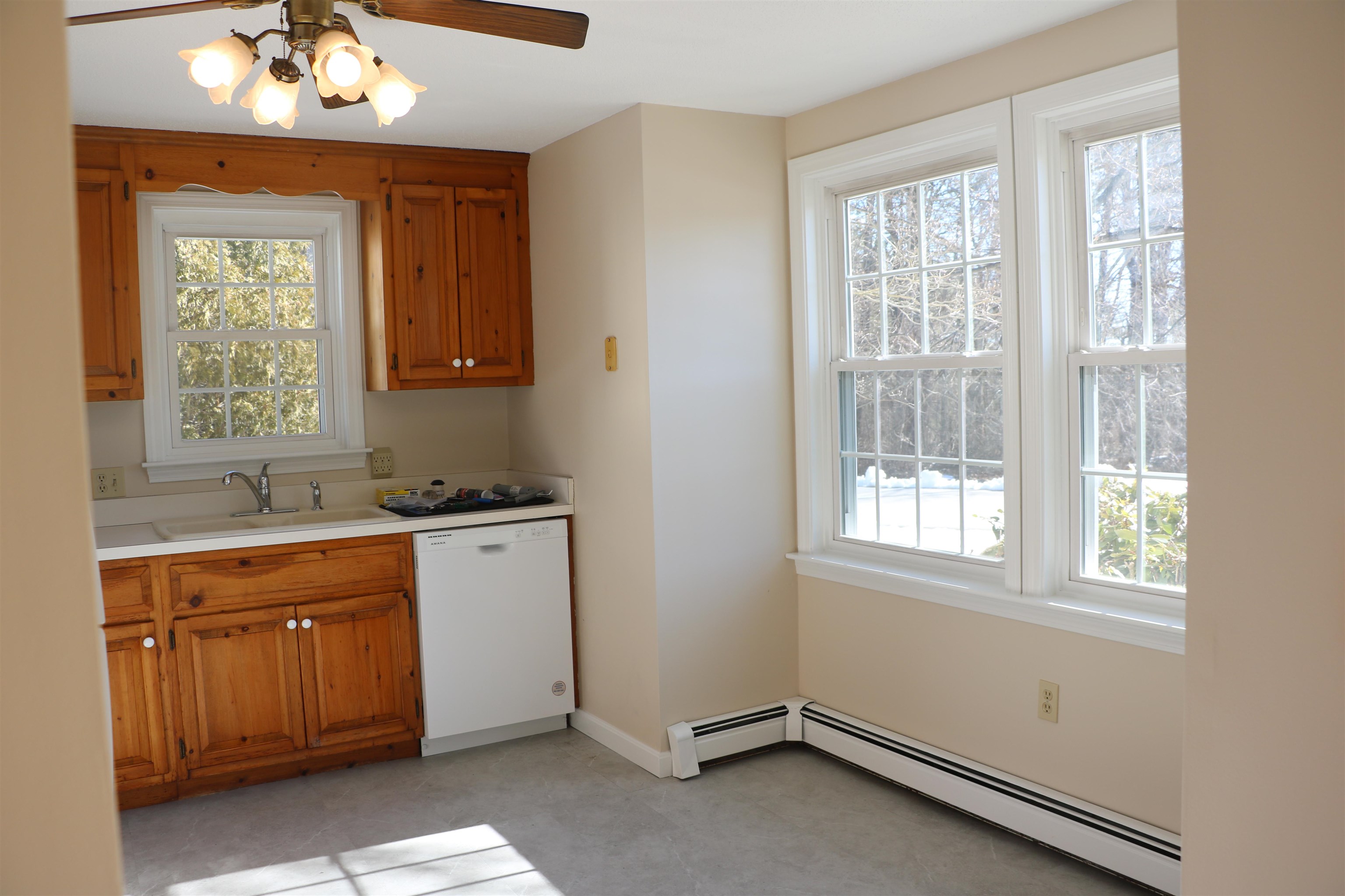 138 Exeter Road, Unit 8 Epping, NH 03042 - Photo 22 of 25