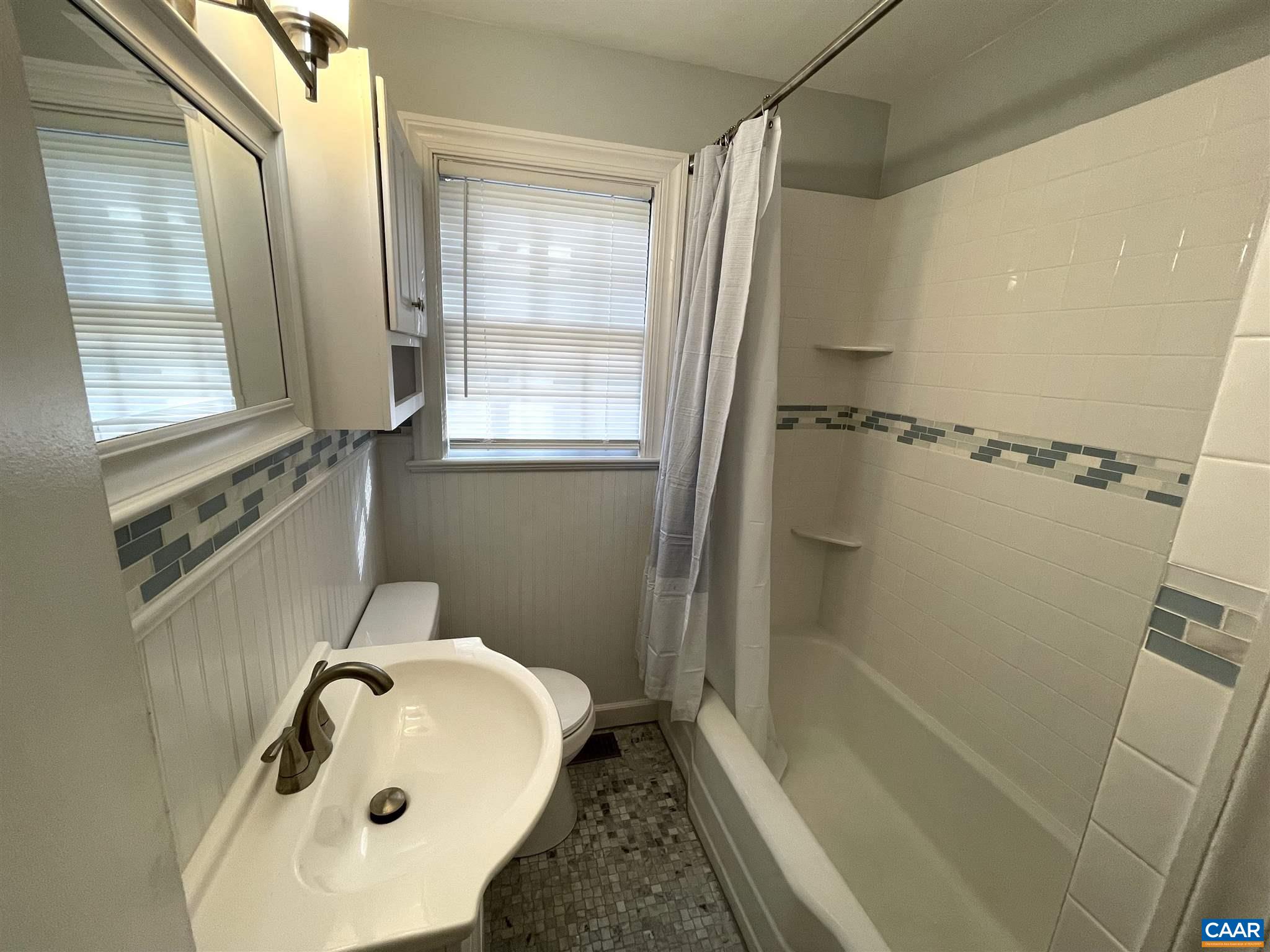 547 Stagecoach Road Charlottesville, VA 22902 - Photo 9 of 32