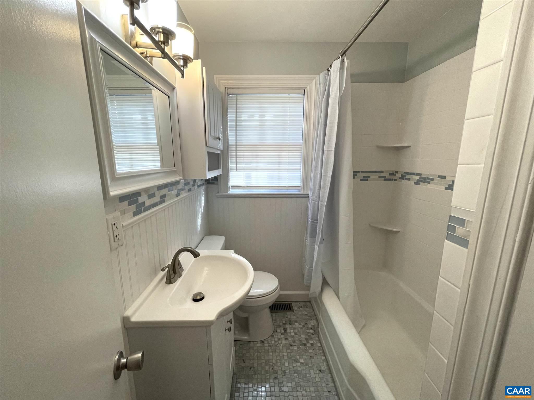 547 Stagecoach Road Charlottesville, VA 22902 - Photo 10 of 32