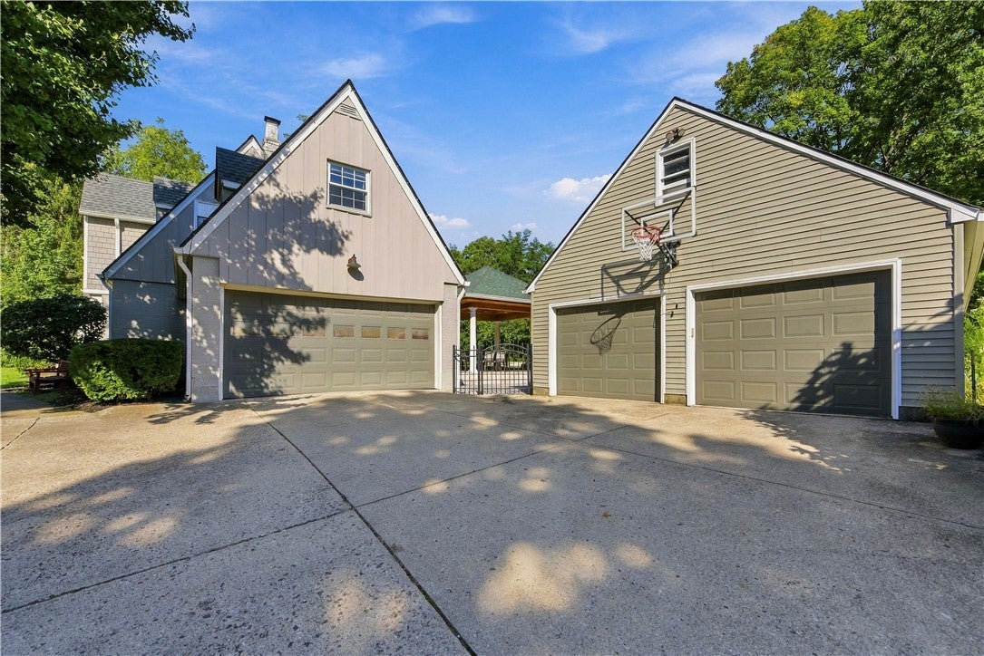 4010 Ridgeway Road Kettering, OH 45429 - Photo 2 of 45 Gallery Image 2