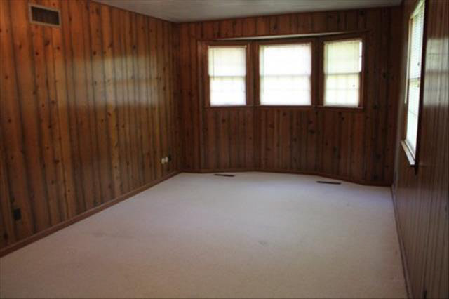 3898 Gruber Road Monroe, MI 48162 - Photo 7 of 20 20401293-6.JPG