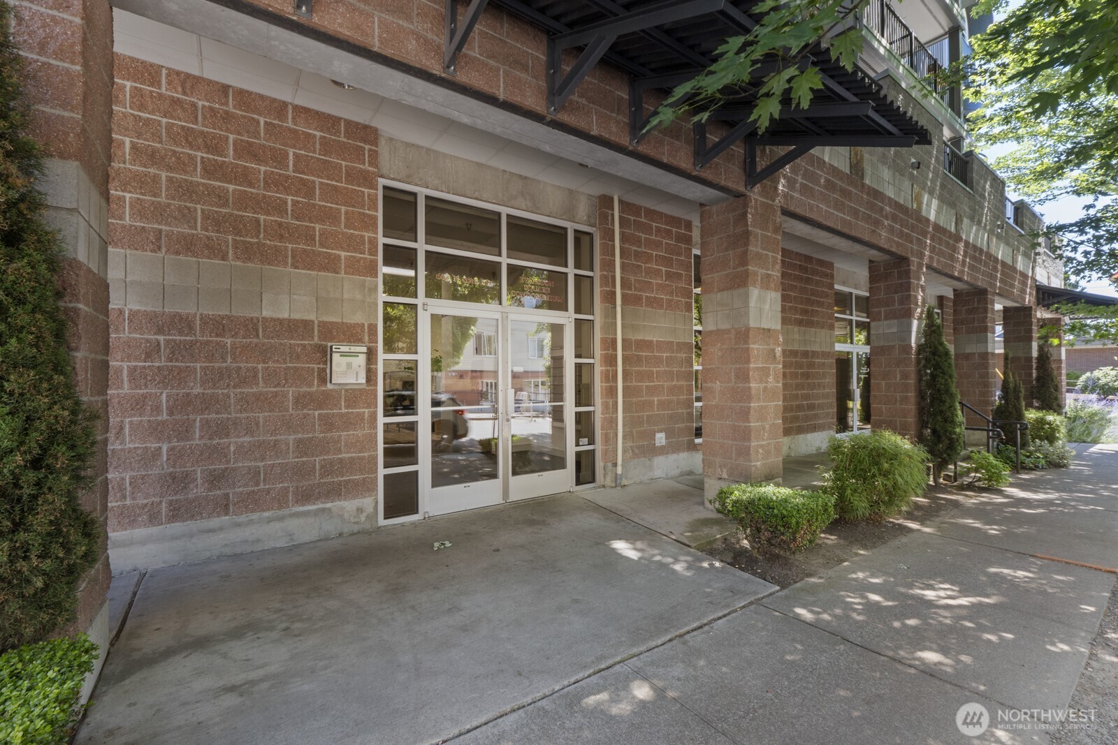 600 North 85th Street, Unit 401 Seattle, WA 98103 - Photo 7 of 39