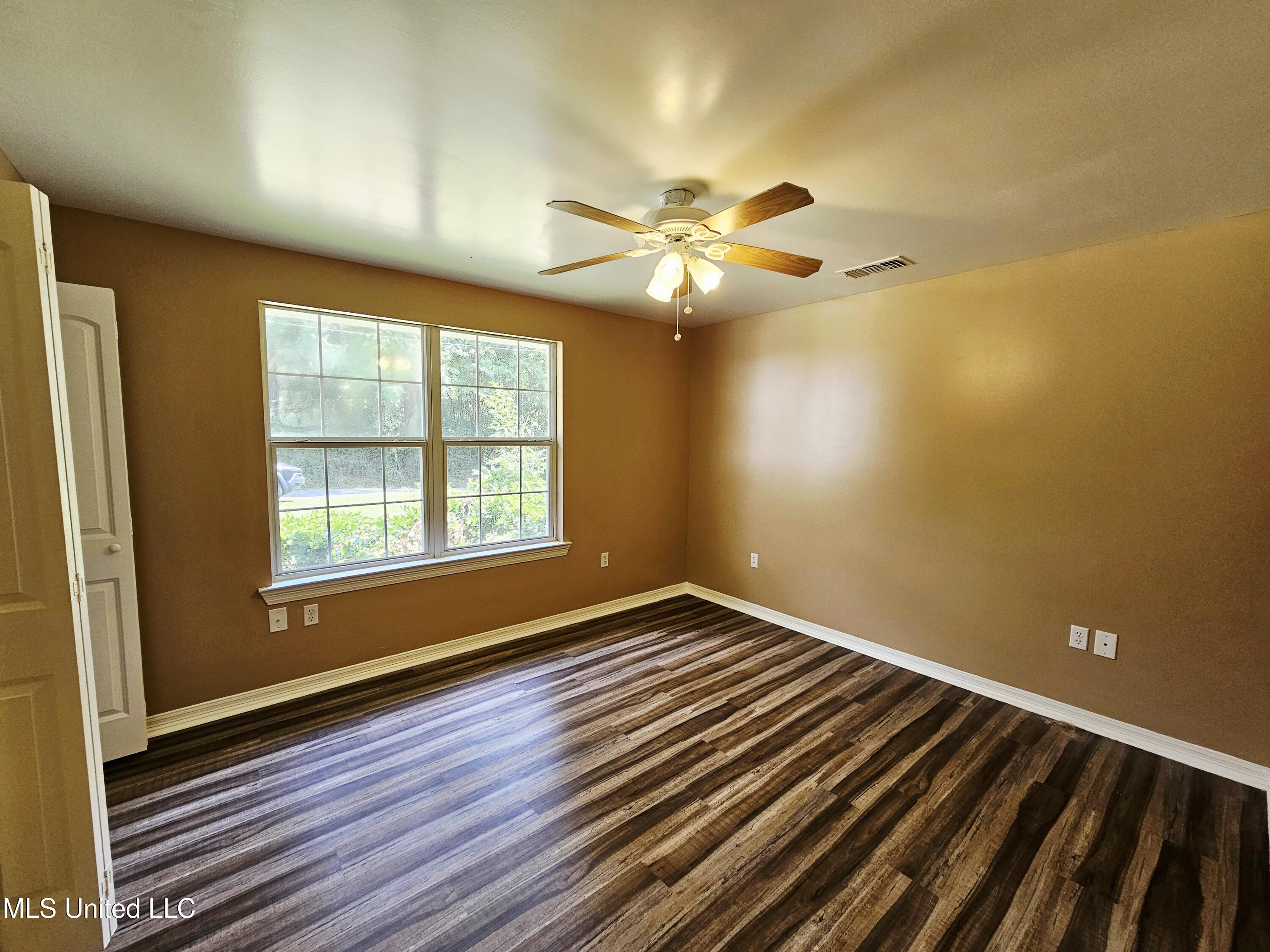 136 Baucum Road Carriere, MS 39426 - Photo 16 of 32 Hall Bedroom