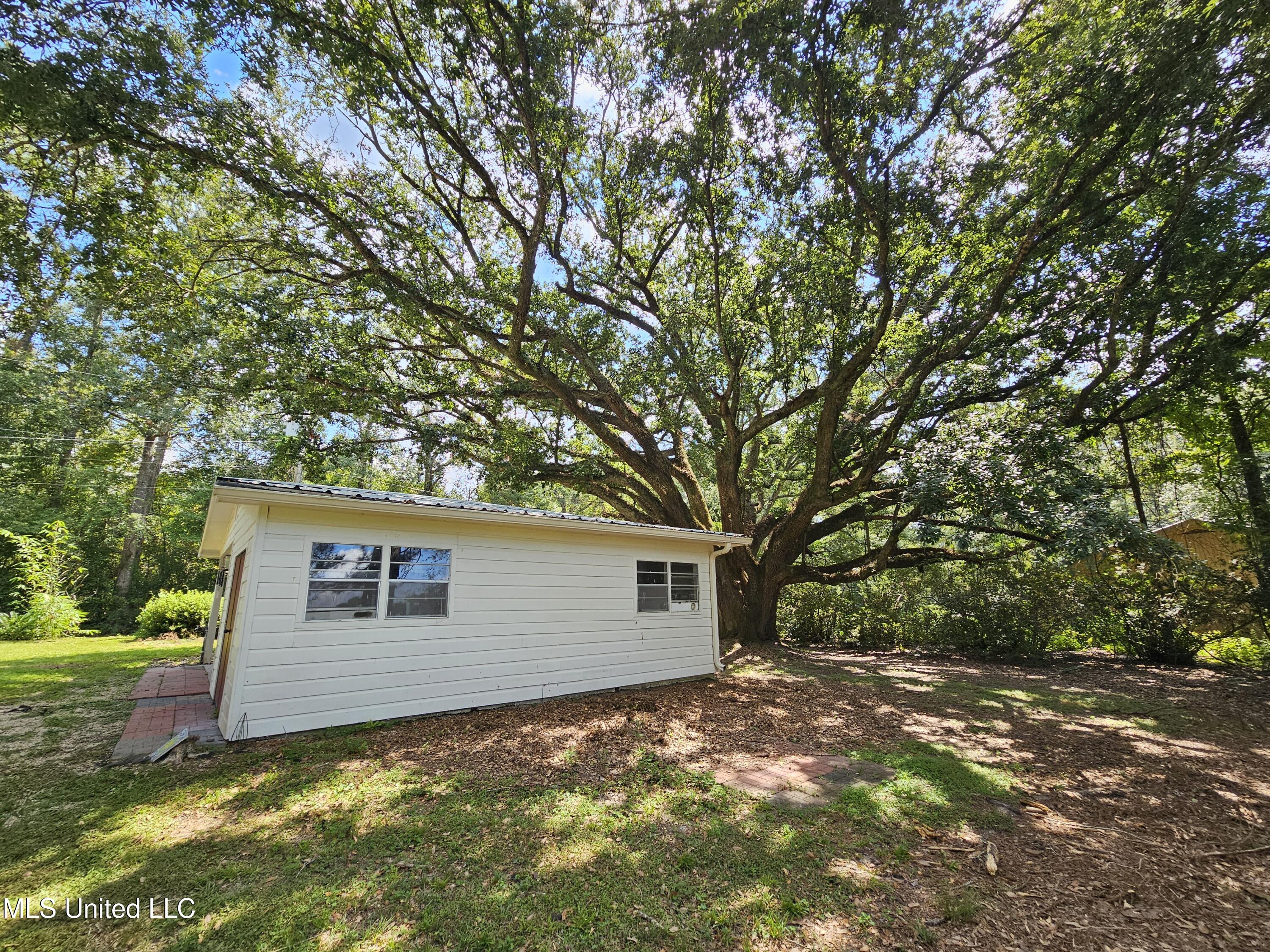 136 Baucum Road Carriere, MS 39426 - Photo 25 of 32 Back side of workshop