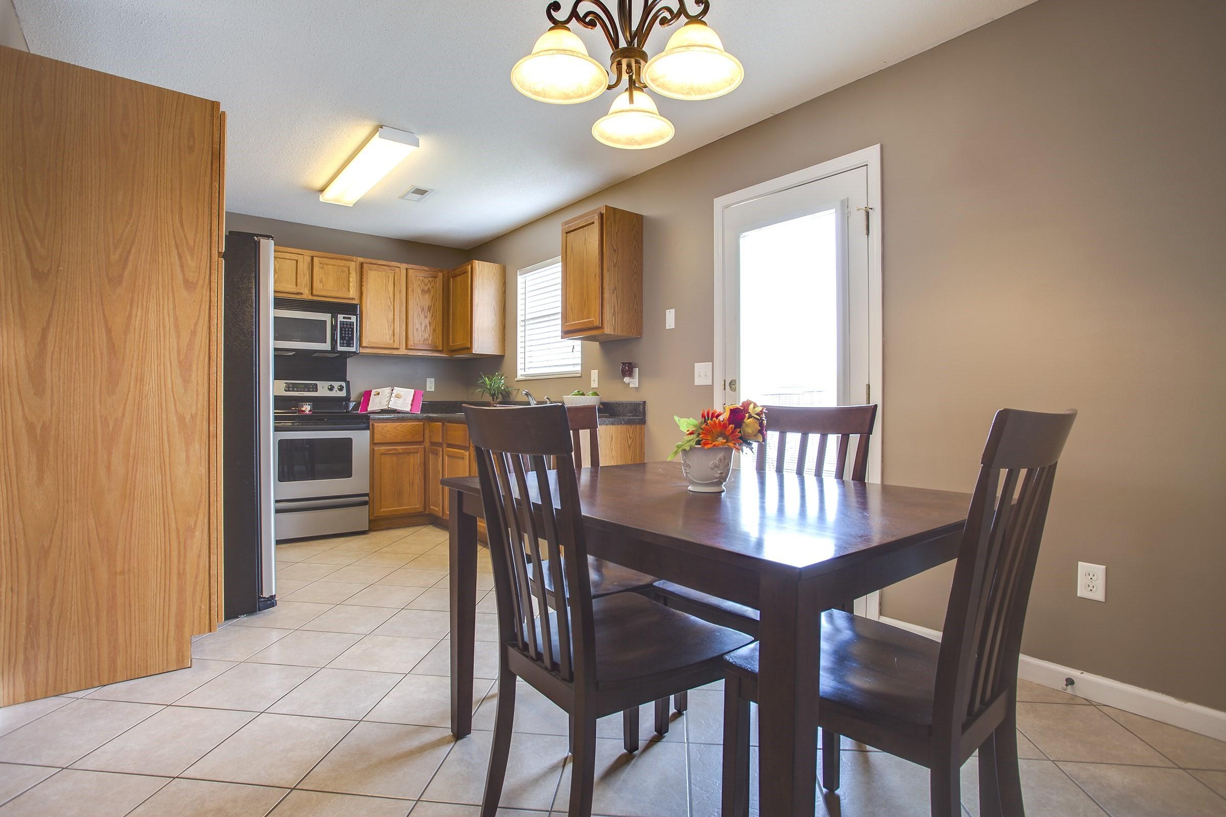 6487 Hugh Willis Road Powell, TN 37849 - Photo 15 of 27 Breakfast-Kitchen